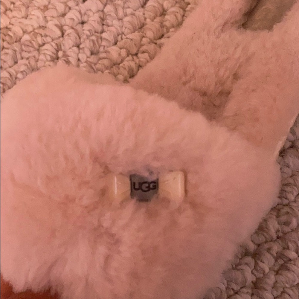 ugg slippers - Picture 2 of 4